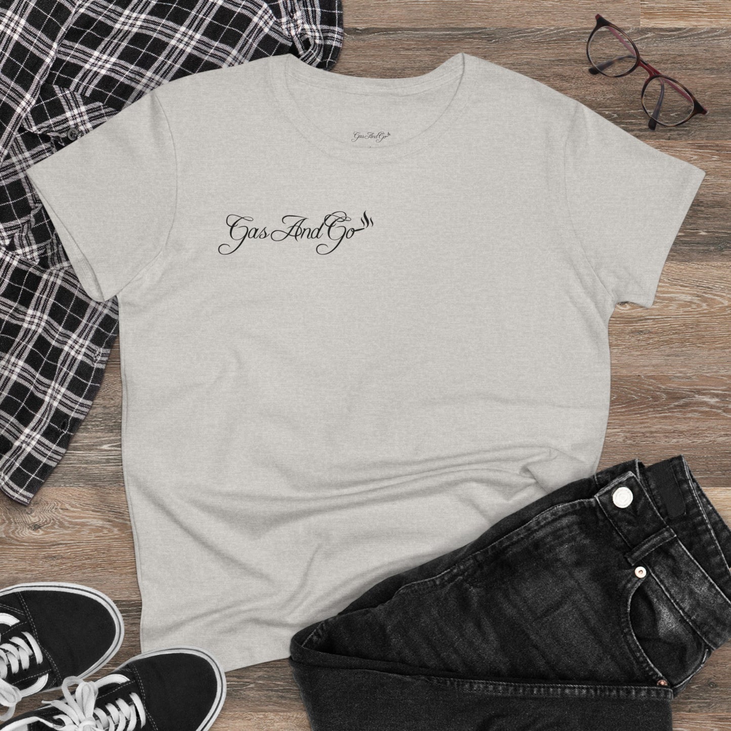 Women's staple tee